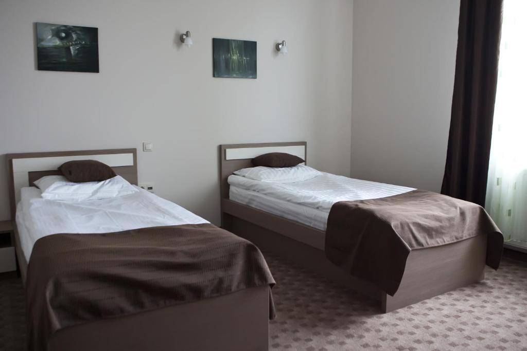 Hotel Bulevard Oradea Habitación foto