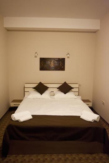 Hotel Bulevard Oradea Habitación foto