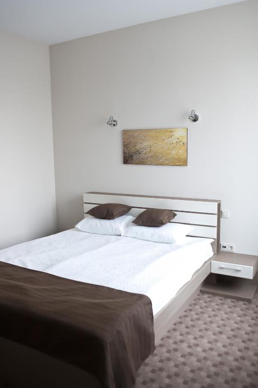 Hotel Bulevard Oradea Habitación foto